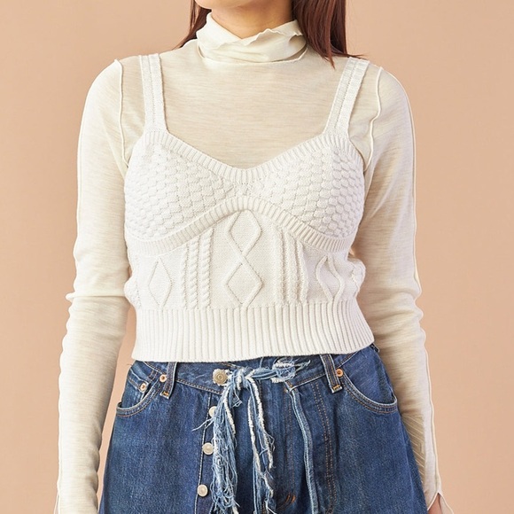 Forever 21 Women's Ribbed Cable Knit Sweater Tank Top in White | Medium - Picture 2 of 8